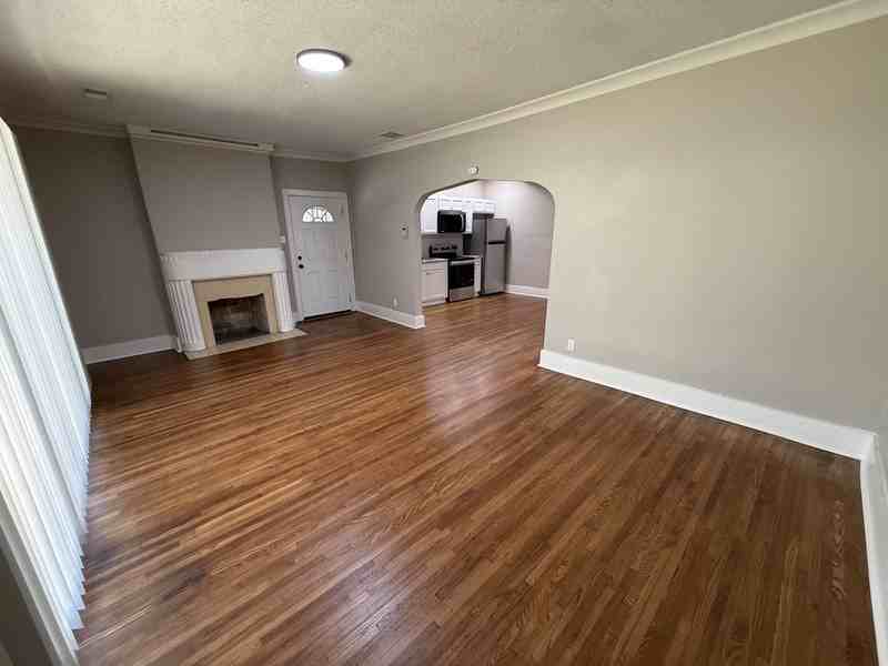 753 N Evergreen St - Photo 5 of 27