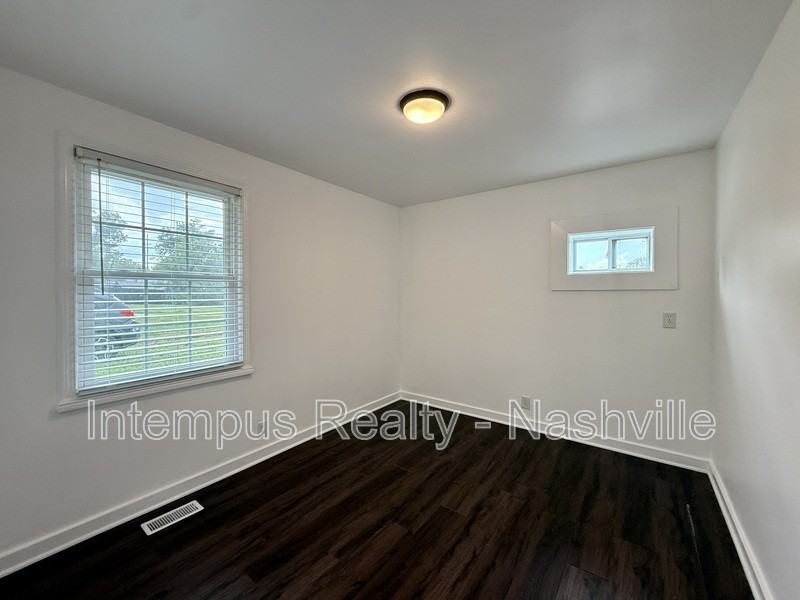 2716 Herman St #C - Photo 6 of 11
