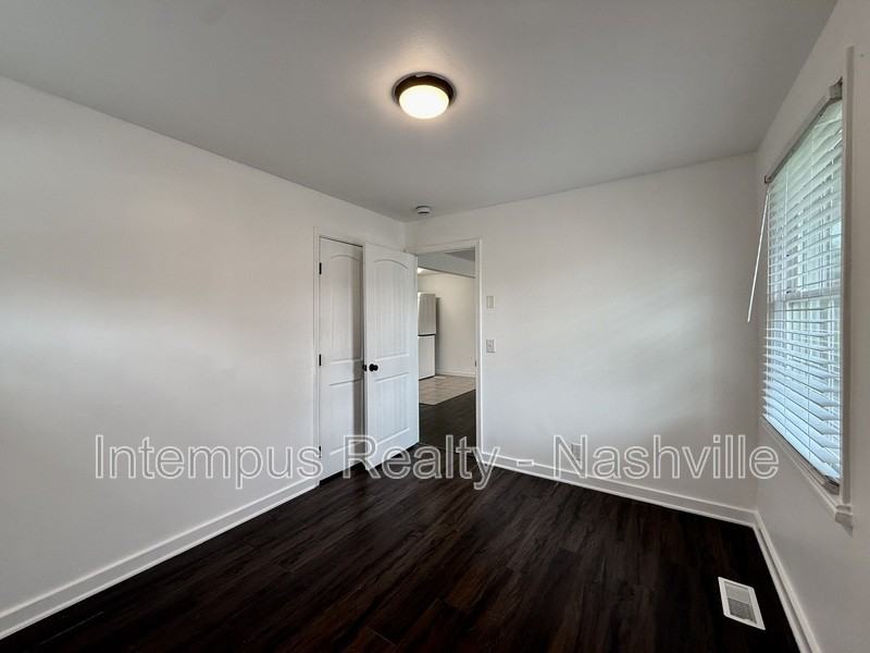 2716 Herman St #C - Photo 7 of 11