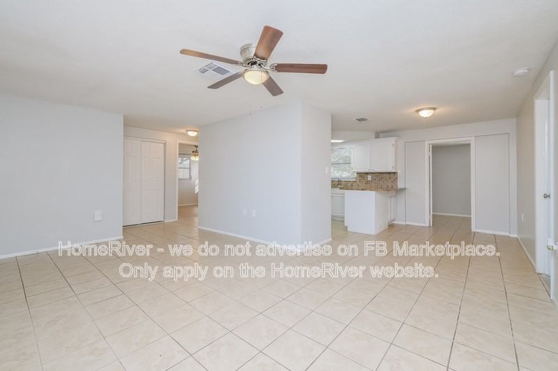 7300 San Moritz Dr - Photo 3 of 17