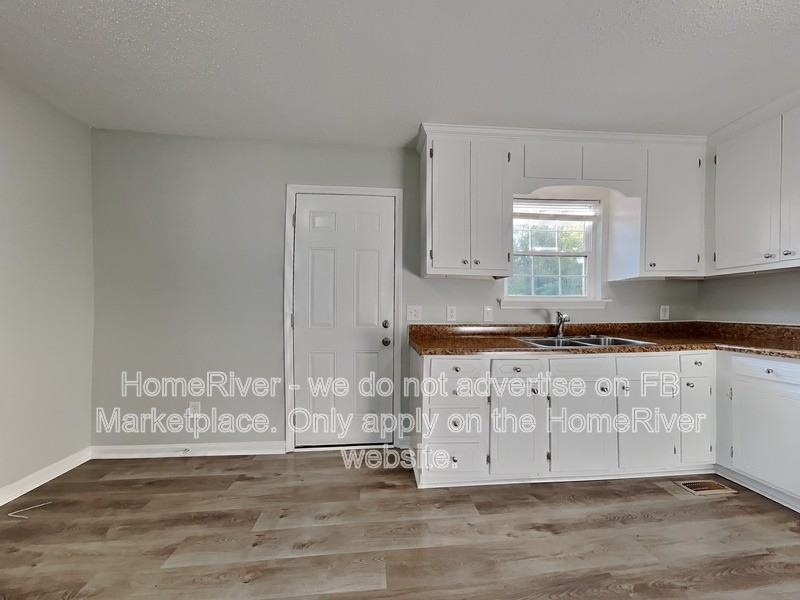 4303 Joy Ann Ter - Photo 7 of 22