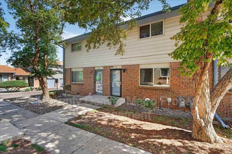 5250 Garrison St #9 - Photo 3 of 32