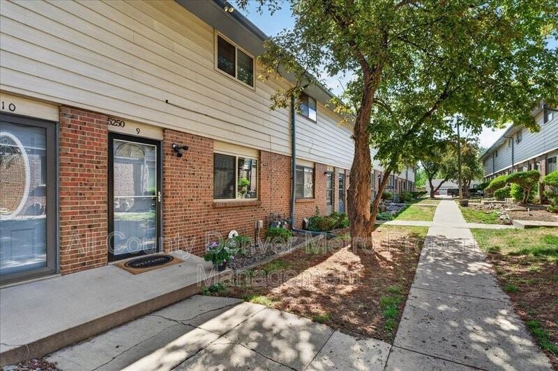 5250 Garrison St #9 - Photo 4 of 32