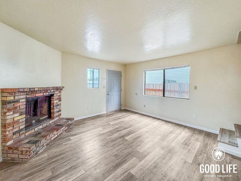 4379 Mcclintock St #B - Photo 5 of 20