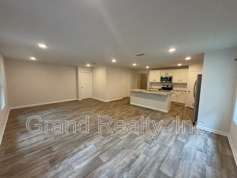 4633 Integrity Ct - Photo 4 of 23