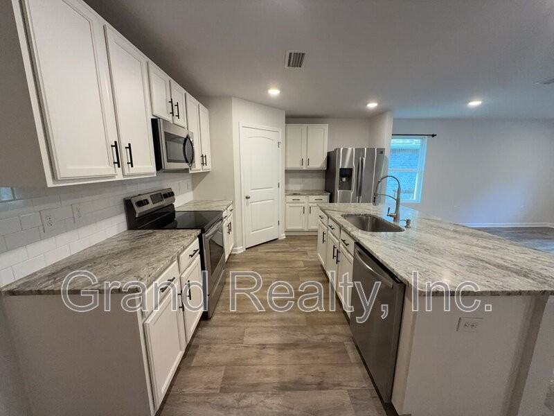 4633 Integrity Ct - Photo 5 of 23