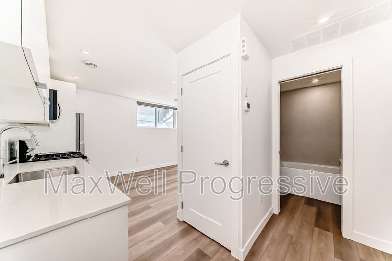11115 51 St Nw #BS - Photo 7 of 34