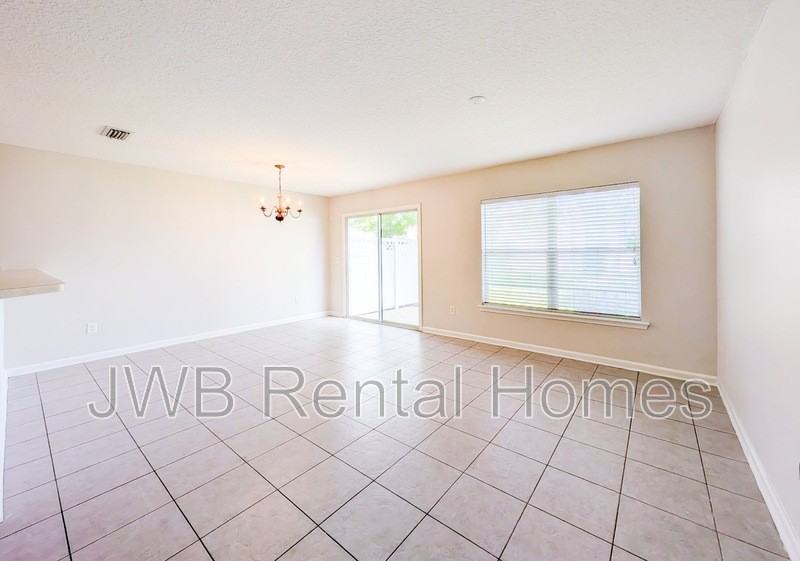 6416 Shortleaf Pl - Photo 6 of 18