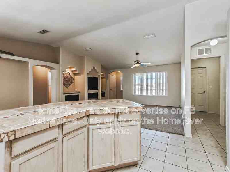 32 Torrito Ln - Photo 3 of 22