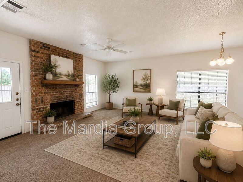 7904 Steppington Dr - Photo 2 of 11