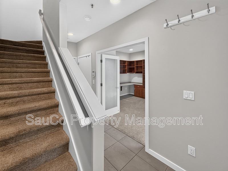 1420 Nw 20th Ave #503 - Photo 3 of 35