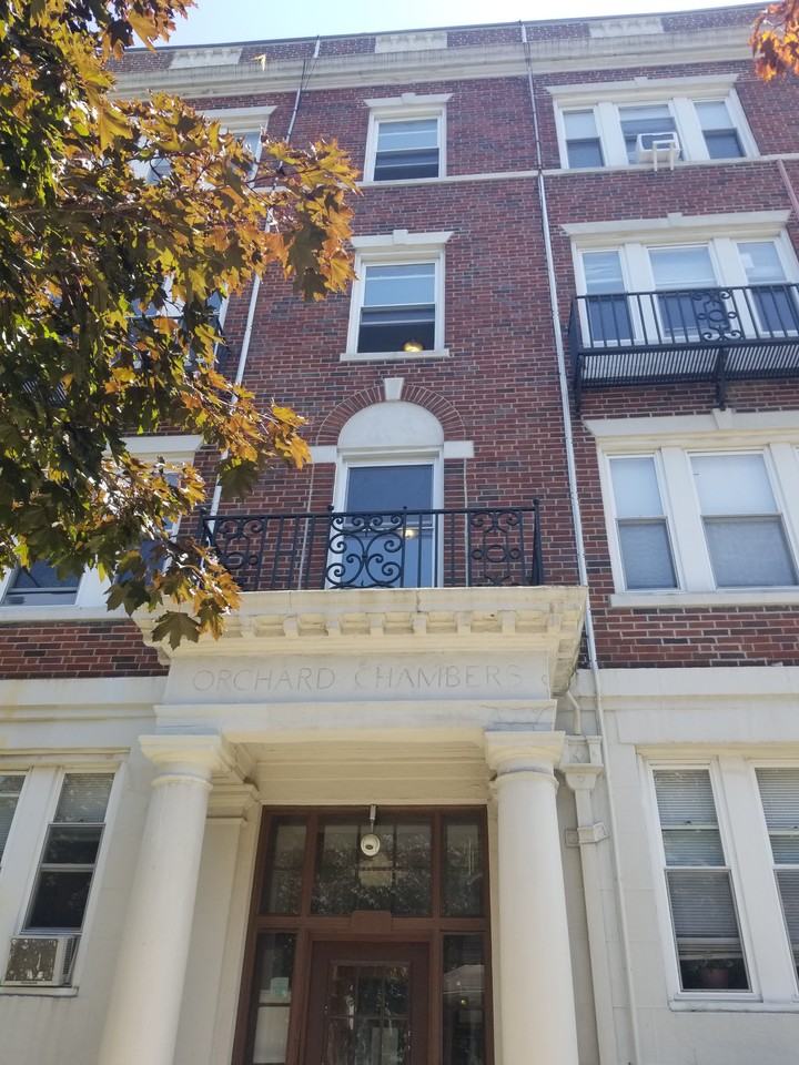 123 Orchard St #7 - Photo 2 of 3