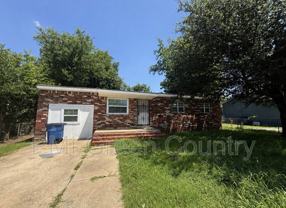 859 E 52nd St N - Photo 1 of 1