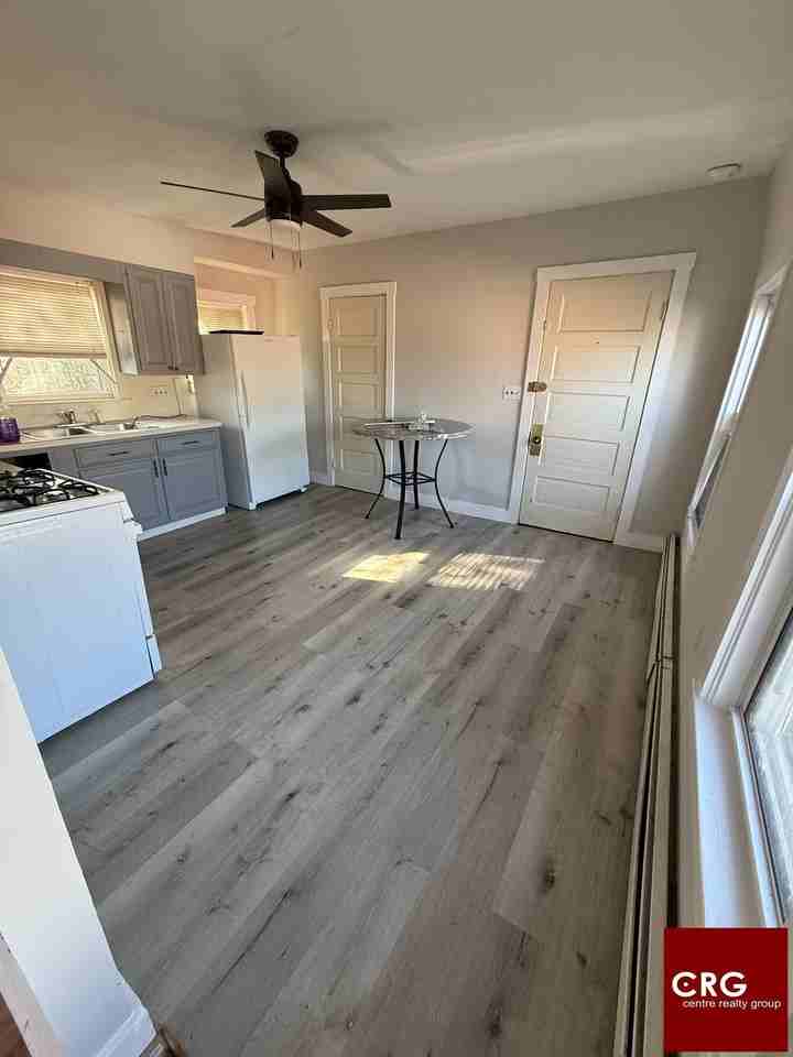 49 Arlington St #2 - Photo 4 of 29