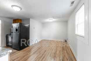 1603 Woodlawn Ave - Photo 1 of 1