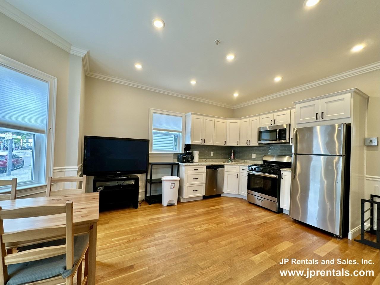 3411 Washington St #1 - Photo 3 of 9