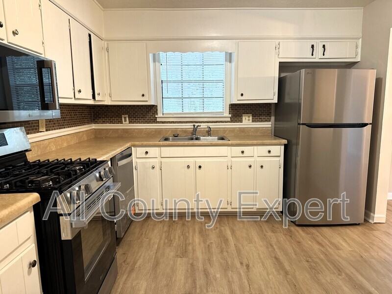 5798 Hilton Ridge Rd - Photo 3 of 24