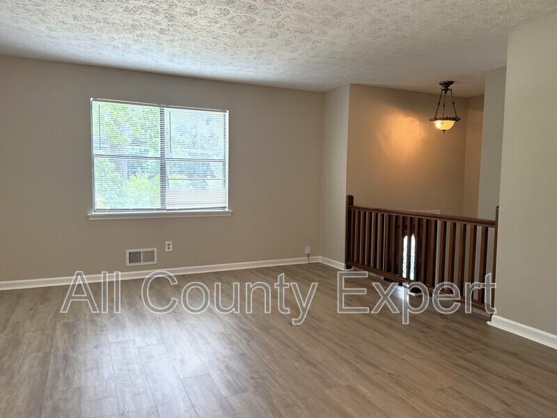 5798 Hilton Ridge Rd - Photo 6 of 24