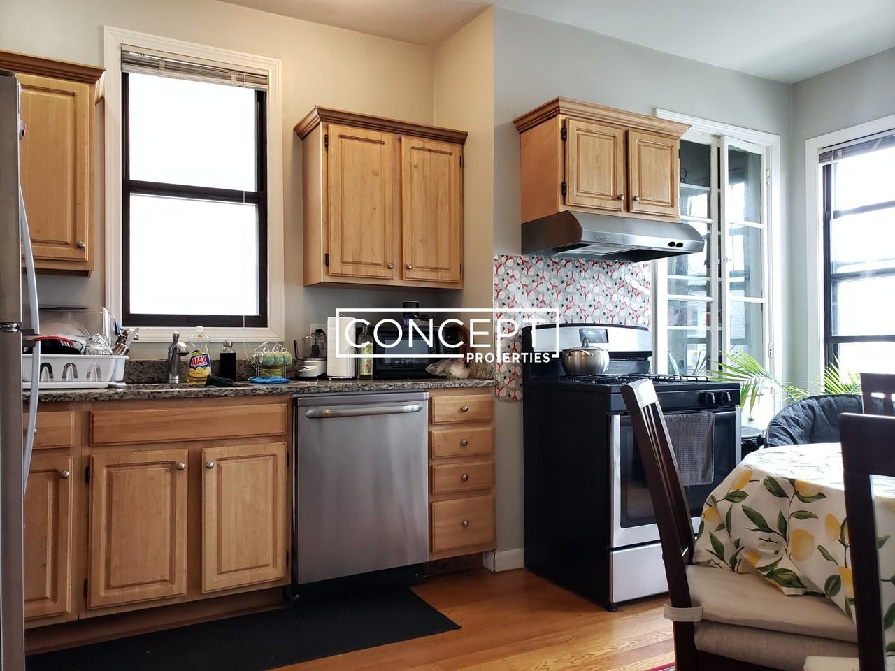 358 Princeton St #2 - Photo 4 of 30
