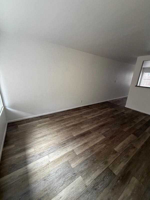 263 S Lemon St #B - Photo 6 of 13