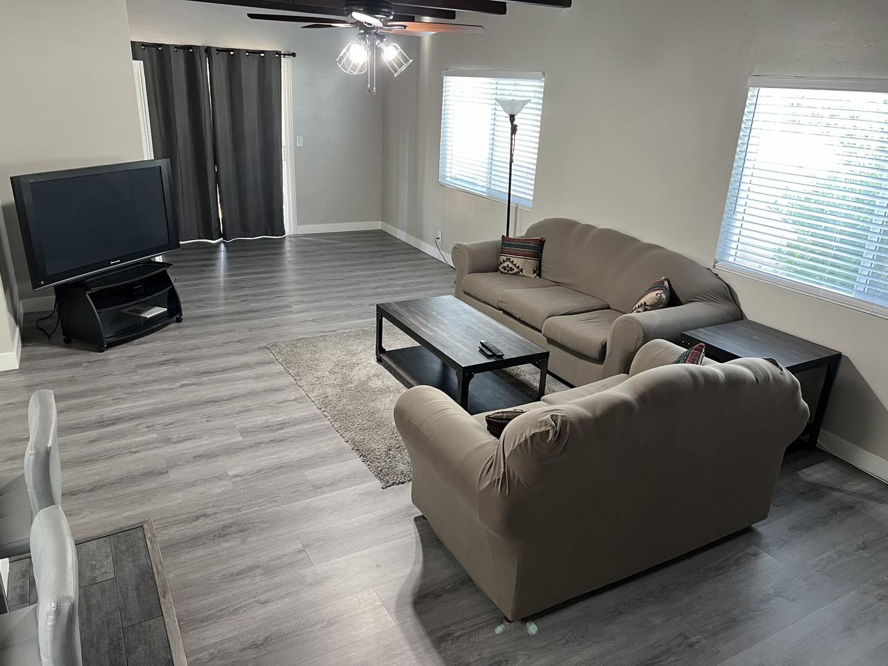 11145 Crestbrook St #4 - Photo 7 of 7