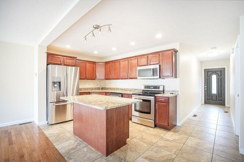 3 Grant St - Photo 4 of 22