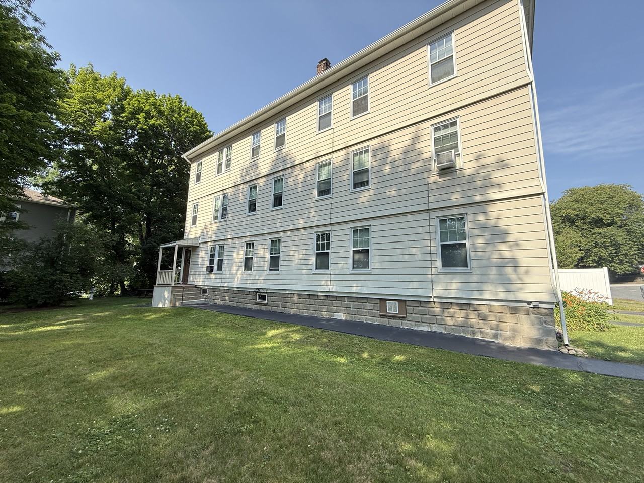 Courtland St #3 - Photo 3 of 19