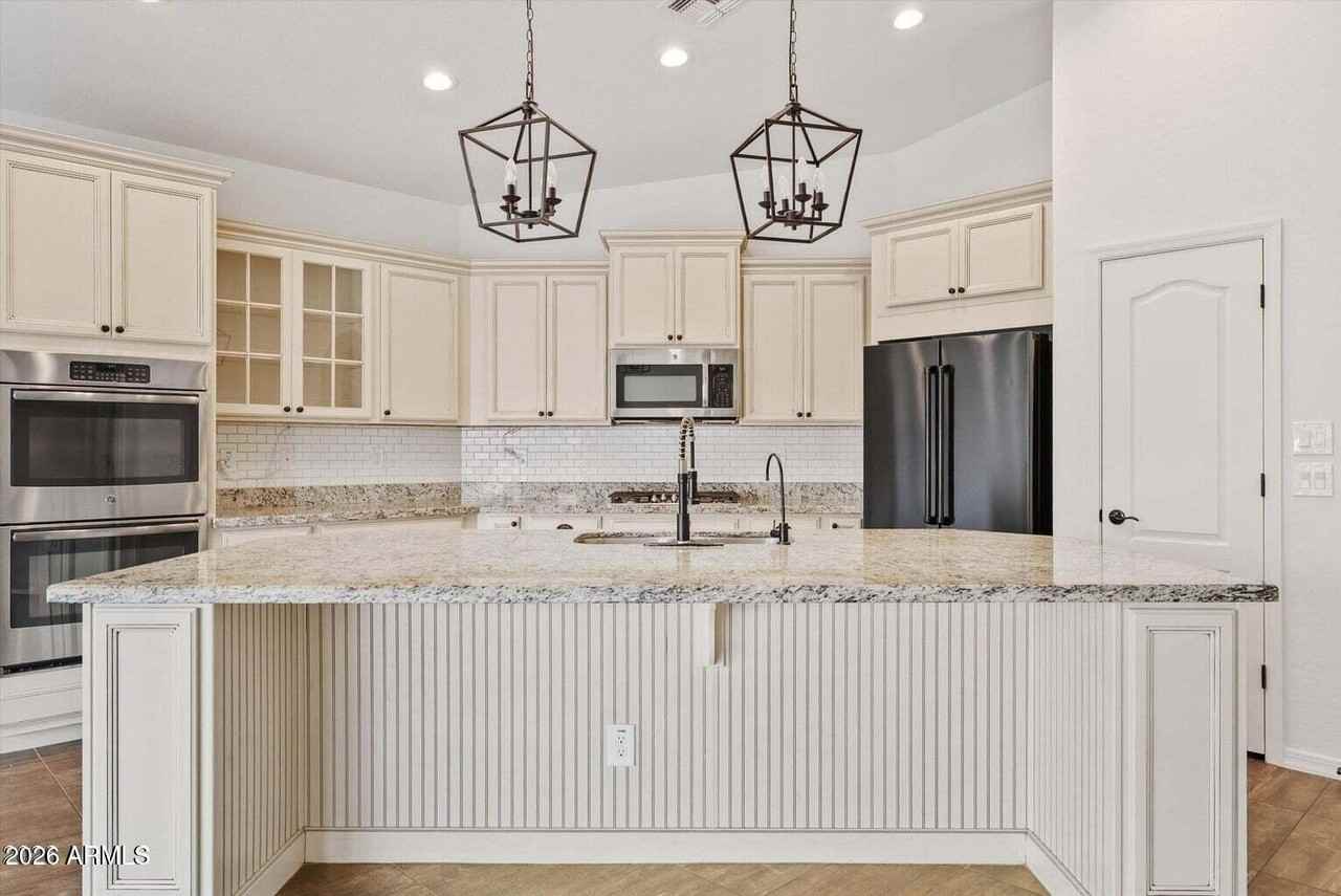 22218 E Cherrywood Dr - Photo 3 of 29