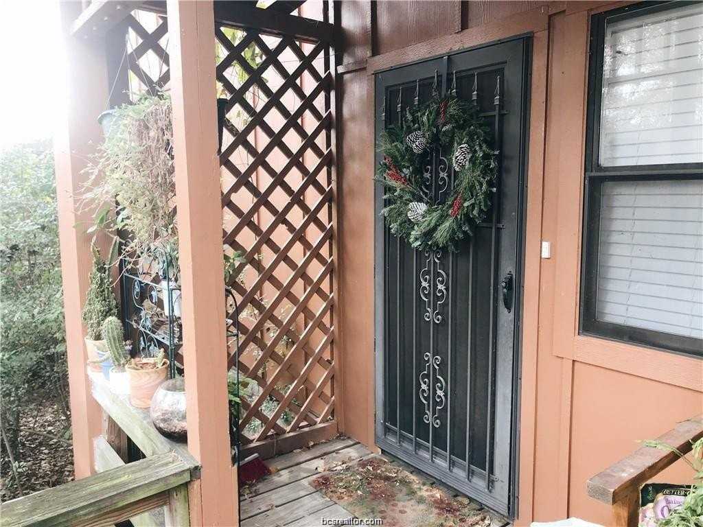 3923 Old Oaks Dr #16 - Photo 2 of 14