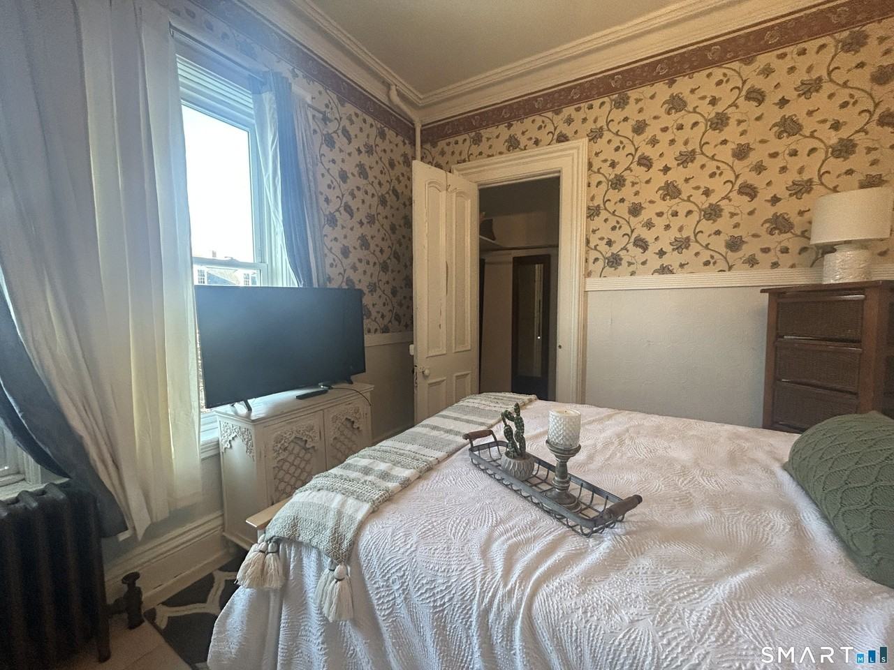 40 Franklin St #8 - Photo 4 of 12
