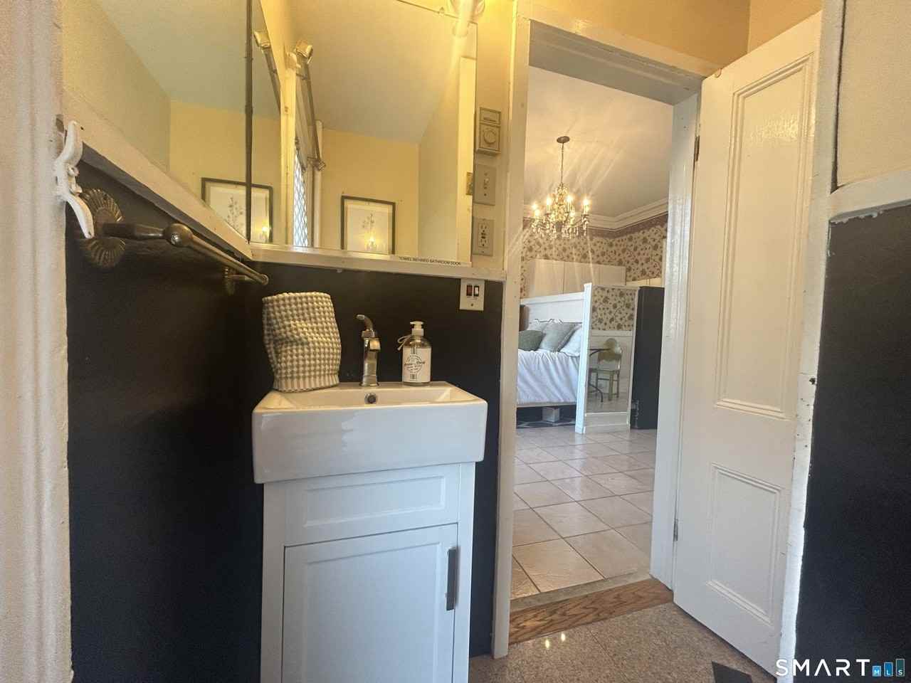 40 Franklin St #8 - Photo 5 of 12