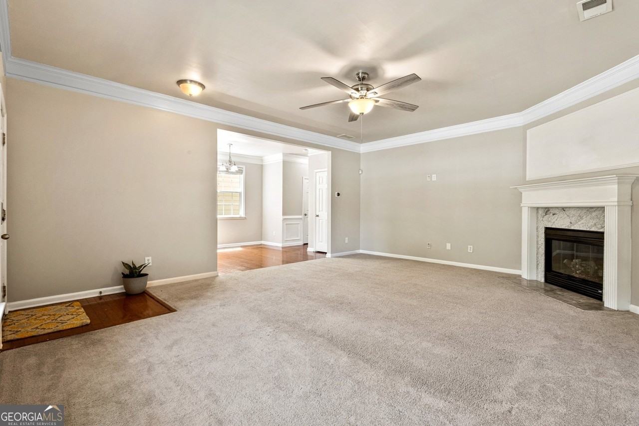 606 Lofty Ln Sw - Photo 2 of 19