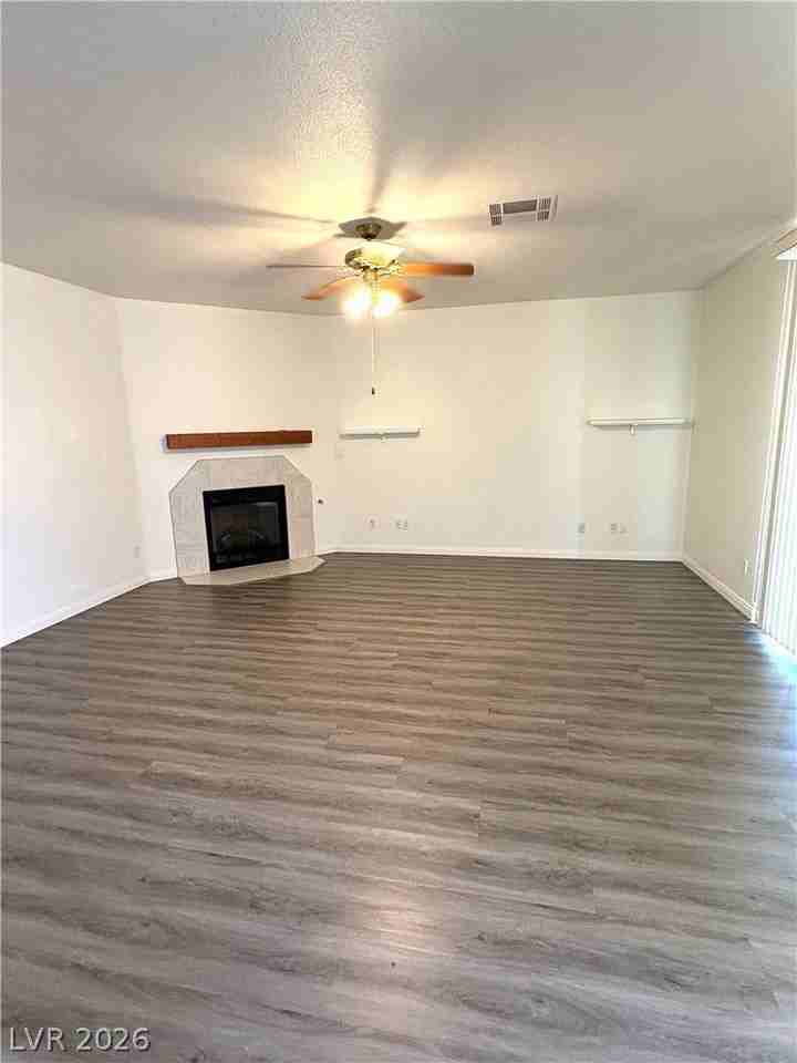 8504 Crest Hill Ave - Photo 4 of 6