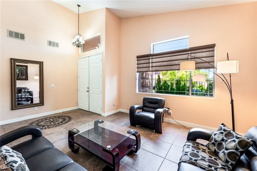10313 Falls Church Ave - Photo 4 of 50
