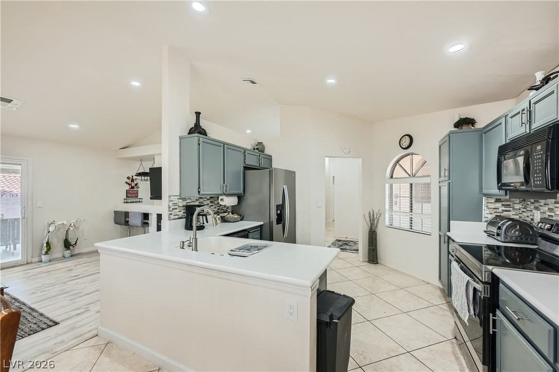 113 Montclair Dr - Photo 4 of 11
