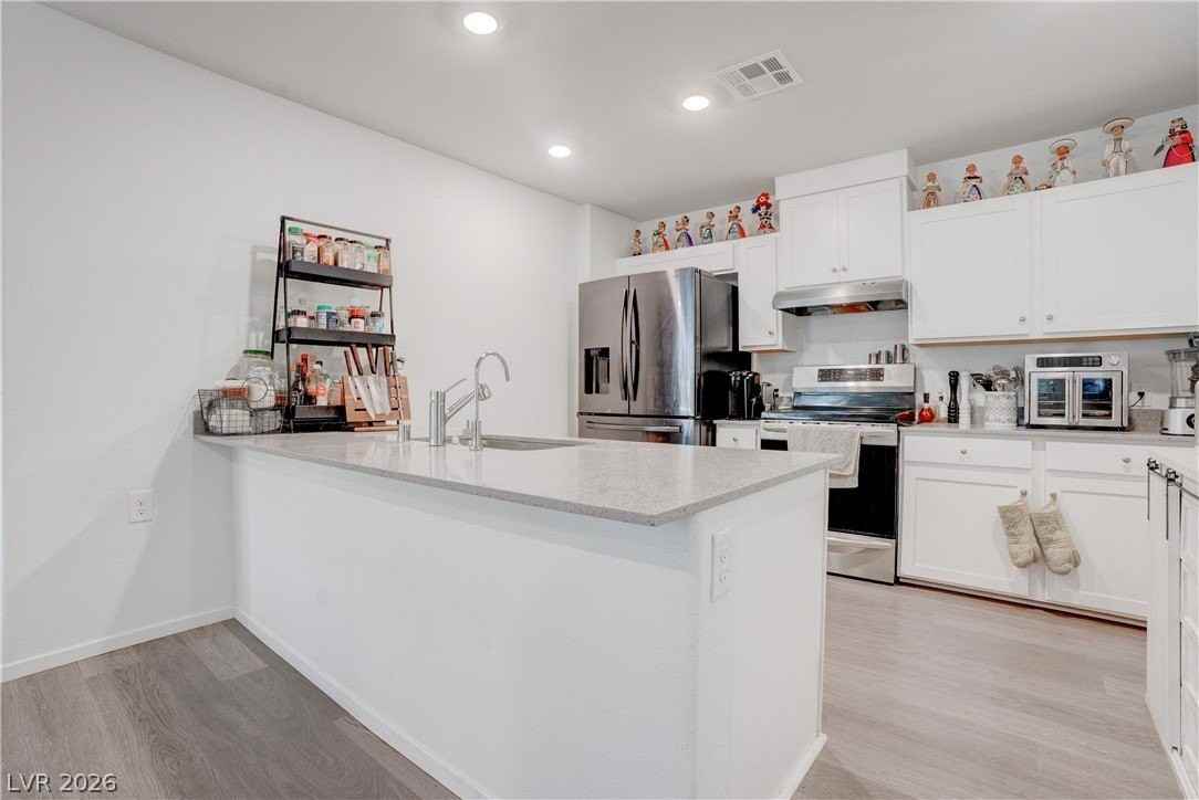 7890 Aurora Sky St #2 - Photo 3 of 47