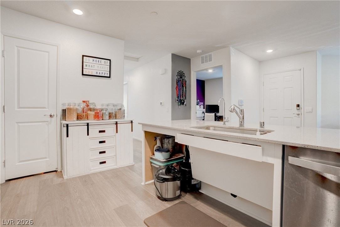 7890 Aurora Sky St #2 - Photo 5 of 47