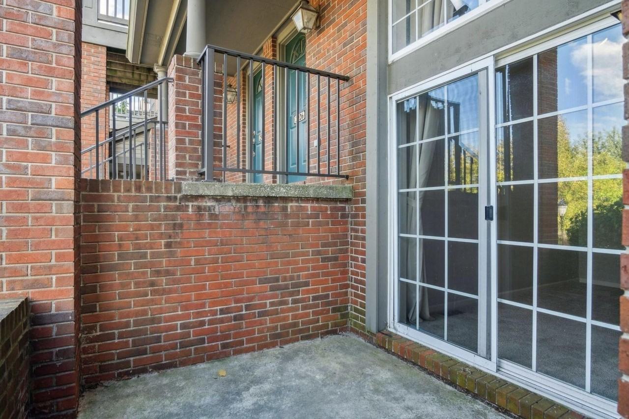 2924 Barclay Way - Photo 6 of 17