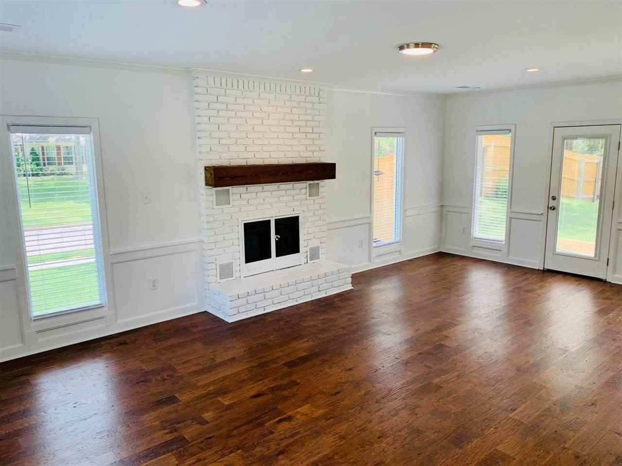 8935 Enton Cv - Photo 4 of 25