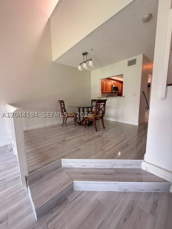 4182 S Pine Island Rd - Photo 4 of 24