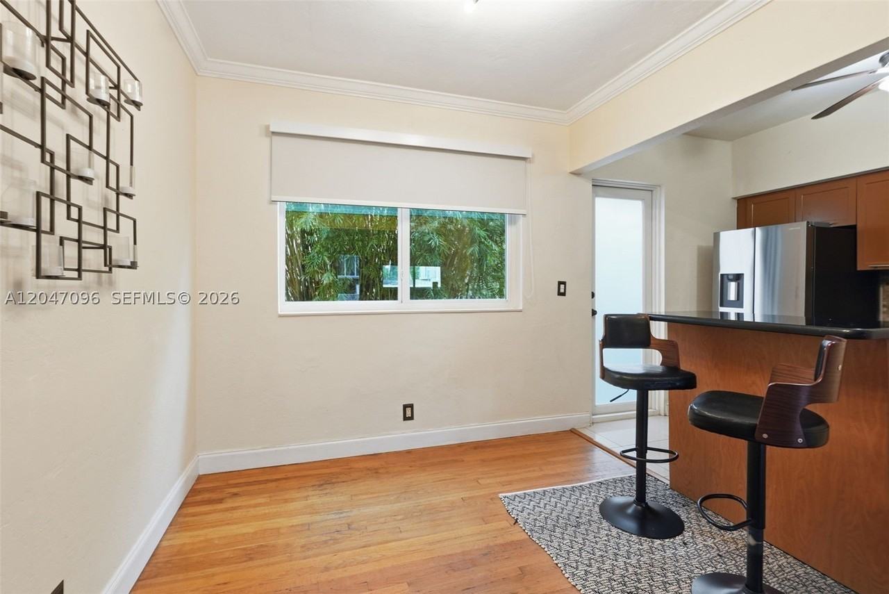9881 W Bay Harbor Dr #2 - Photo 6 of 23