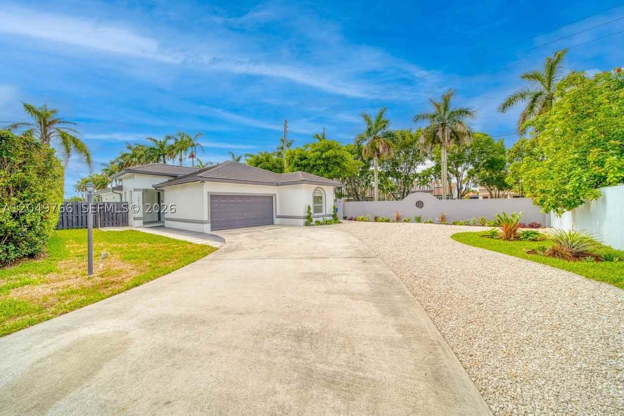 15950 Sw 71st Ter - Photo 7 of 27