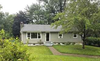 featured image of 4 South Ct