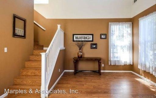 524 Montana St - Photo 2 of 9