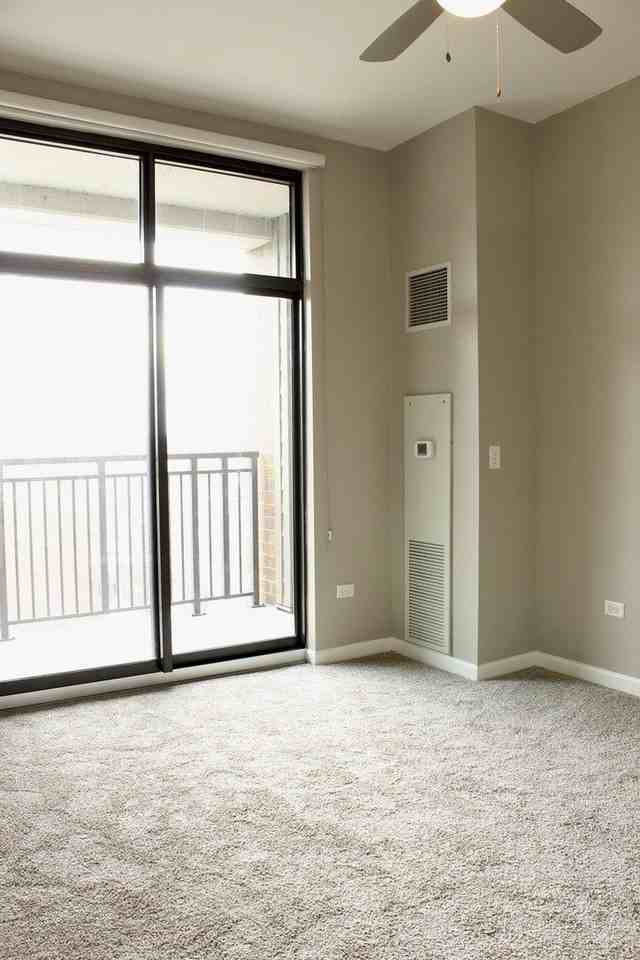 2300 S Michigan Ave #513 - Photo 7 of 16