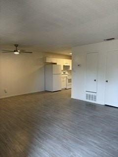 3442 State St #B - Photo 4 of 17