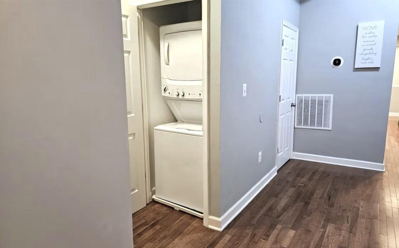1912 W Baltimore St #2 - Photo 4 of 20