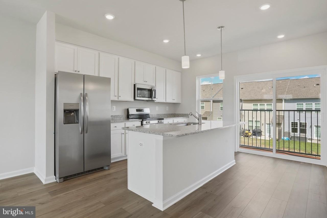 131 Kinkade Ct - Photo 6 of 29