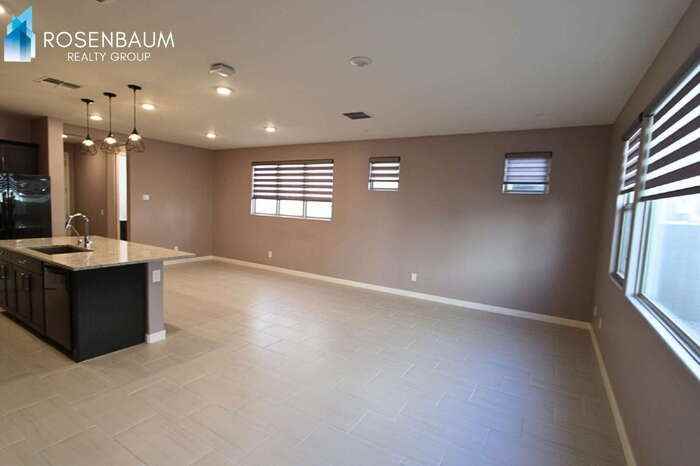 661 N Abalone Dr - Photo 2 of 34