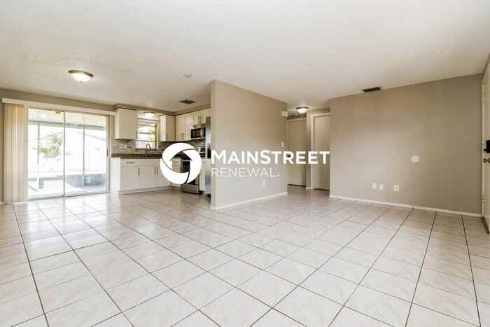 2115 Harrison Dr - Photo 4 of 15
